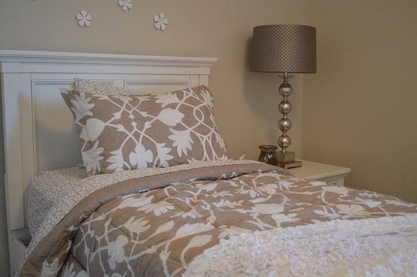 Choisir le Bon Sommier pour Votre Matelas Hybride : Guide et Conseils