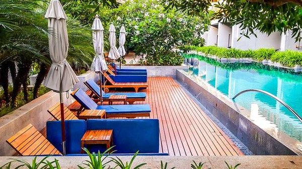Bulle de détente : Découvrez les meilleurs hôtels avec piscine à Cologne